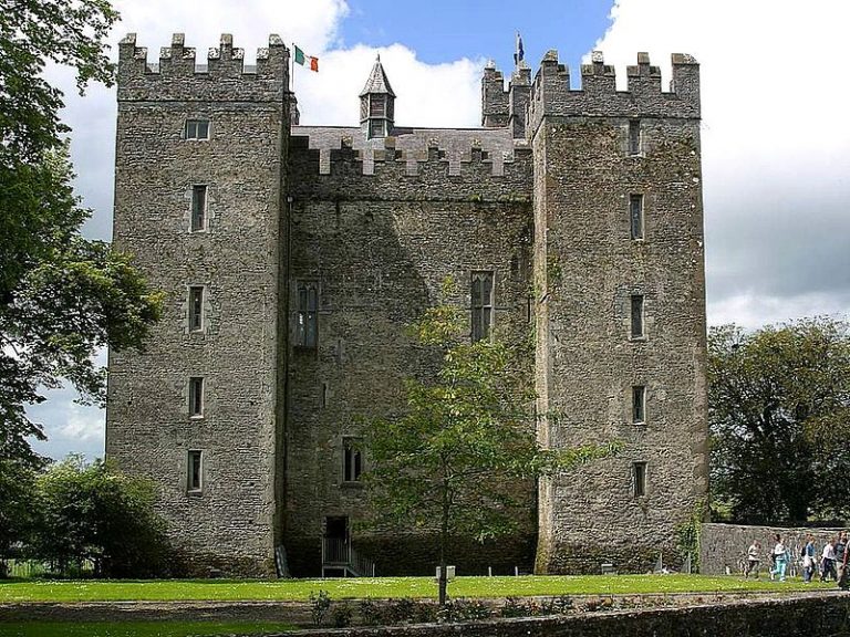 nathalie-languages-blog-castles-in-ireland-bunratty